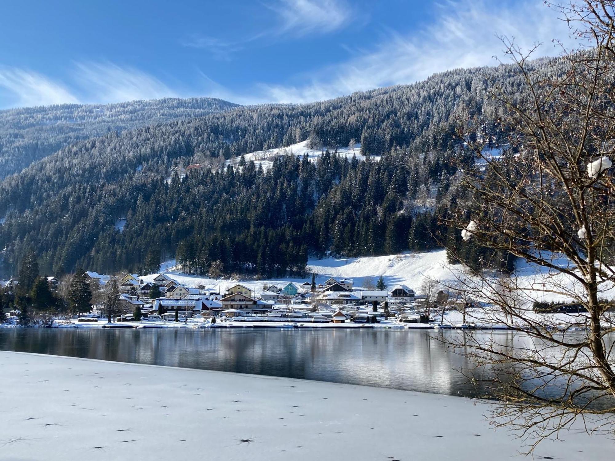 Seebrauer Appartement Erlach  Buitenkant foto